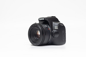 Canon EOS 250D + 18-55mm + 50mm kaamerakomplekt (7 foto / 10)