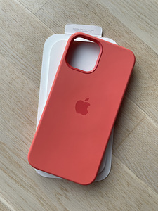 Apple iPhone 12 / 12 Pro MagSafe оригинальный чехол (5 фото из 7)
