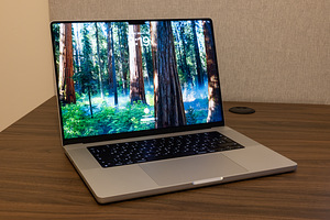 Apple MacBook Pro 16 M3 Pro 18GB/512GB Silver ENG/RUS (7 foto / 10)