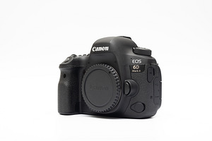 Canon EOS 6D Mark II (body) peegelkaamera (4 foto / 10)