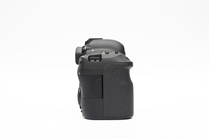 Canon EOS 6D Mark II (body) peegelkaamera (7 foto / 10)