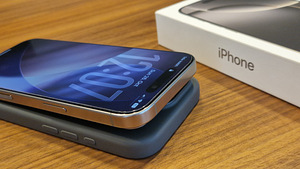 Apple iPhone 16 Pro 256GB Natural Titanium (6 foto / 10)