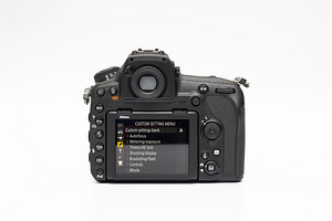 Nikon D850 (body) peegelkaamera (4 foto / 10)