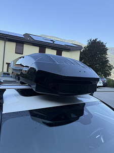 Müüa Thule suusaboks koos katusereelingutega (2 foto / 3)