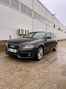 Audi A4 2.0 (3 фото из 14)
