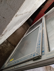 Uus pvc aken 220x217 (2 foto / 2)