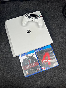 Playstation 4 Pro 1TB 2 Диска (1 фото из 3)