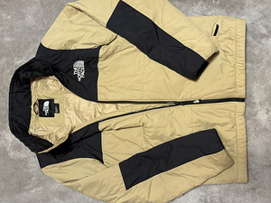 The North Face (4 foto / 4)