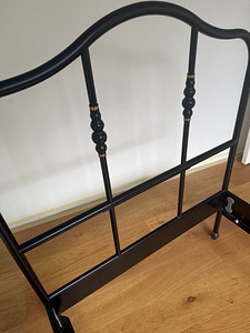 Кровать IKEA (2 фото из 2)
