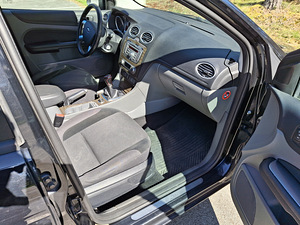 Ford Focus (Ghia) kliimaseade / püsikiiruse hoidja (8 foto / 15)