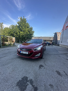 Hyundai i40. Регистрационный сбор оплачен. (1 фото из 10)