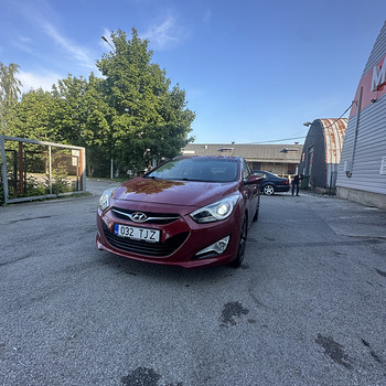 Hyundai i40. Регистрационный сбор оплачен.