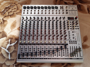 Микшерный пульт BEHRINGER EURORACK UB 2442FX-PRO (3 фото из 3)