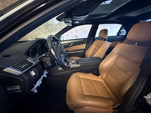 Mercedes-Benz E 350 AMG Pakket Harman kardon AVARILINE (7 foto / 7)