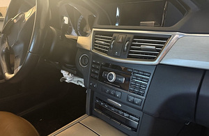 Mercedes w212 E350 215kw varuosadeks (3 foto / 5)
