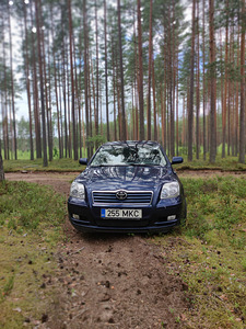 Toyota Avensis T25 (5 foto / 5)