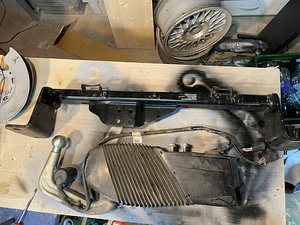 BMW F30/F31/F32/F33/F36 elekriline kärukonks + konksutala. (3 foto / 3)