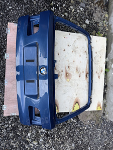 BMW E39 TOURING SUUR TAGALUUK 364 TOPASBLAU (1 foto / 10)