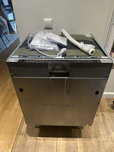 Интергрируемая посудомойка Bosch Serie 8 (3 фото из 3)