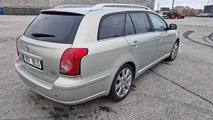 Toyota avensis 2008a (4 foto / 7)