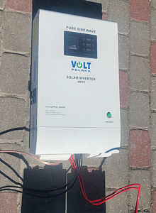 Päikesepaneeli inverter/laadija (1 foto / 5)