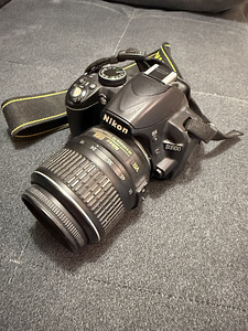 Nikon D3100 + 18-55mm VR Kit (1 foto / 4)