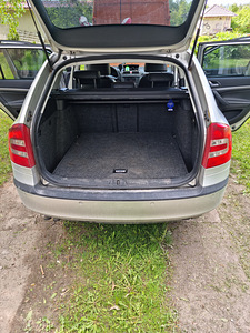Skoda octavia (9 foto / 11)