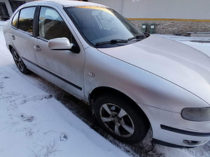 Seat toledo (7 foto / 8)