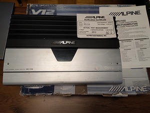 Alpine MRV-F450 (1 foto / 2)