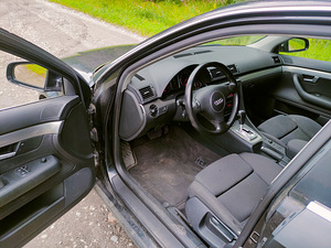 Audi A4 Avant 1,8T varuosadeks (2 foto / 4)