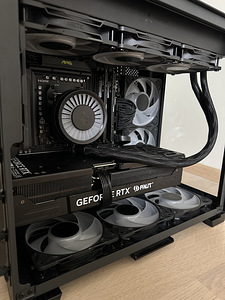 Мощный игровой компьютер - Ryzen 7 7800X3D / RTX 4070 Ti Super (6 фото из 9)