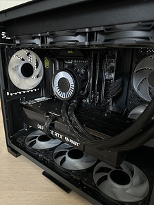 Мощный игровой компьютер - Ryzen 7 7800X3D / RTX 4070 Ti Super (7 фото из 9)