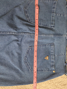 Guess teksaseelik M/L (3 foto / 4)