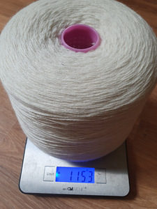 Пряжа 1100 гр. 50% ангора 30 % мерино (3 фото из 4)