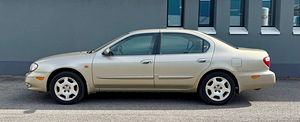 Nissan Maxima (6 фото из 12)