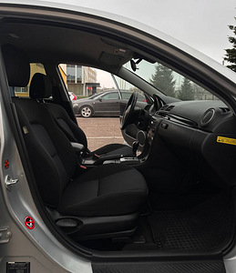 Mazda 3 1.6 77кВт (12 фото из 15)