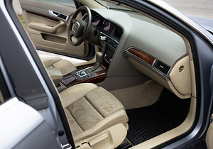 Audi A6 2.4 130kW (9 foto / 13)