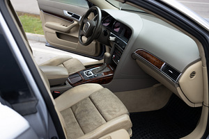 Audi A6 2.4 130kW (10 foto / 13)