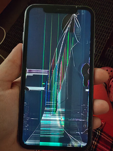 Apple iPhone 11 varaosiksi (3 valokuva sivusta 6)