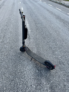 Segway Ninebot E25E tõukeratas (2 foto / 4)