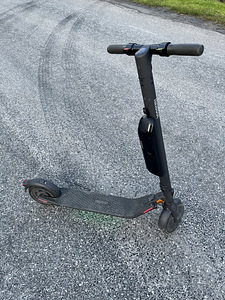 Segway Ninebot E25E tõukeratas (3 foto / 4)