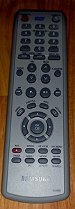 SAMSUNG DVD-V6500 DVD/VHS Kombimängija (5 foto / 6)