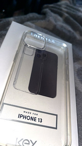 iPhone 13 ümbris (2 foto / 6)
