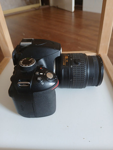 Nikon D3200 (1 foto / 5)