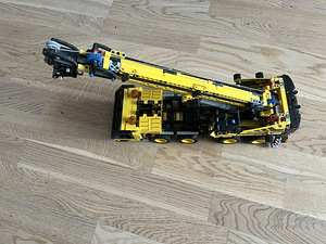 LEGO Technic 42009 (1 фото из 2)
