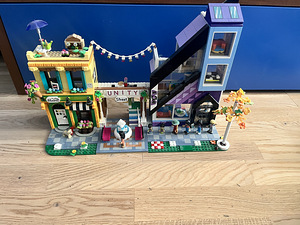 LEGO Friends 41732 – Heartlake City Community Center (1 foto / 5)