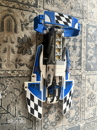 LEGO Technic 42045 – Гидроплан-гонщик