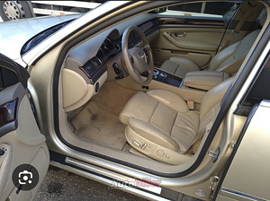 Audi A8 D3 Lang varuosadeks, varuosad (2 foto / 5)