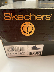 Skechers vabaajajalatsid, suurus 31 (2 foto / 2)