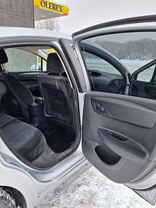 Citroen C4 хэтчбек (2 фото из 14)